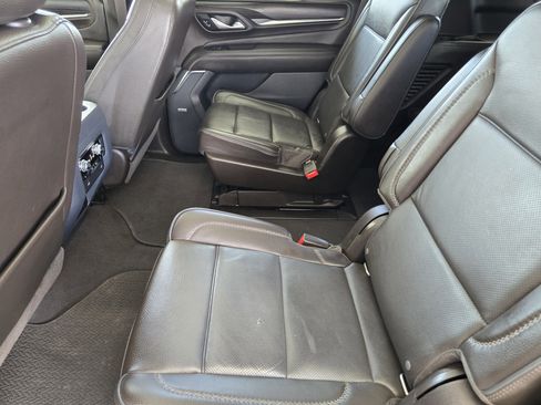 Used 2021 GMC Yukon Denali w/ Advanced Technology Package RWD image 21