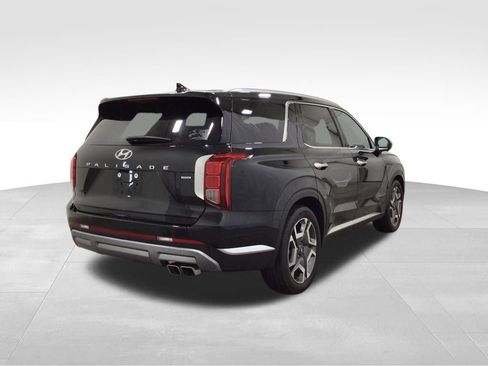 Used 2023 Hyundai Palisade Limited AWD/4WD image 4
