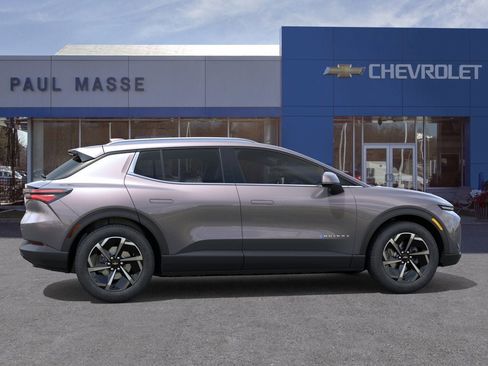 New 2026 Chevrolet Equinox EV LT image 5