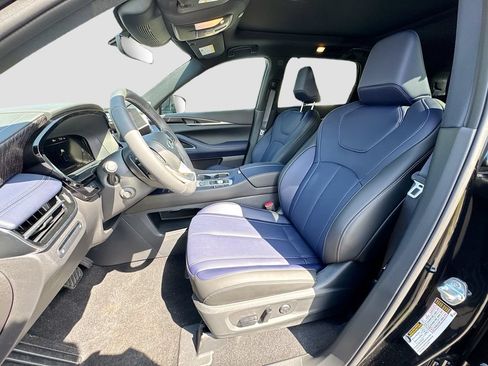 Certified 2026 INFINITI QX60 Sport w/ Dark Cargo Package AWD/4WD image 22