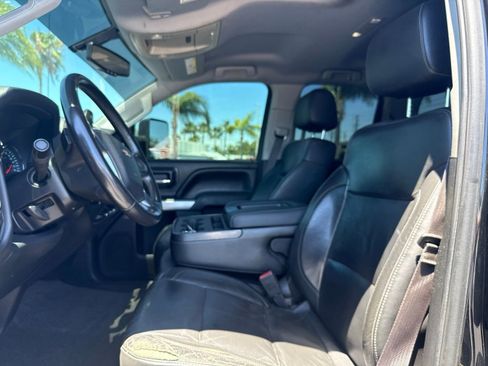 Used 2015 Chevrolet Silverado 2500 LT w/ LT Convenience Package AWD/4WD image 10