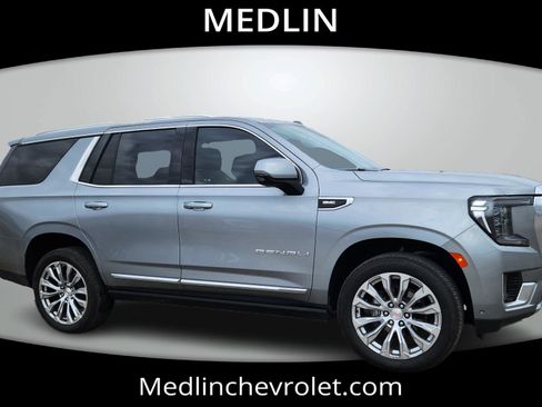 Used 2024 GMC Yukon Denali w/ Advanced Technology Package image 1