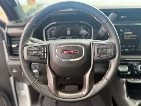 Used 2024 GMC Sierra 2500 AT4 w/ AT4 Premium Plus Package AWD/4WD image 12