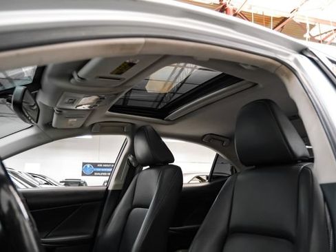Used 2016 Lexus IS 200t RWD image 5