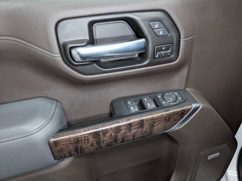 Certified 2022 GMC Sierra 1500 Denali w/ Denali Premium Package image 44