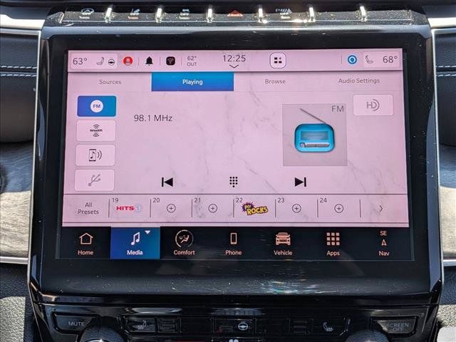 Used 2025 Jeep Grand Cherokee L Limited AWD/4WD image 13