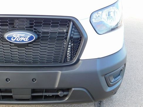 New 2026 Ford Transit 250 148 Medium Roof image 9