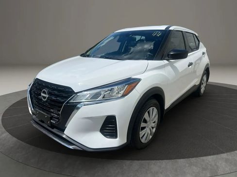 Used 2023 Nissan Kicks S FWD image 1