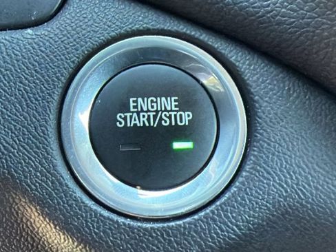 Used 2024 Chevrolet Equinox LT AWD/4WD image 17
