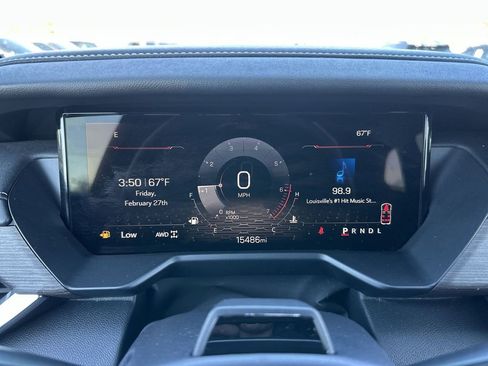 Used 2024 GMC Acadia Denali w/ Super Cruise Package image 15