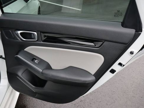 Certified 2025 Honda Civic Sport Touring image 14