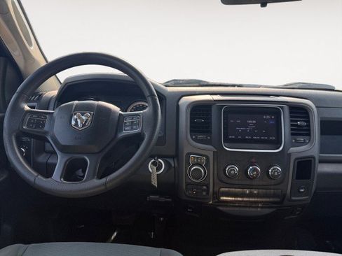 Used 2018 RAM 1500 Express w/ Express Value Package AWD/4WD image 2