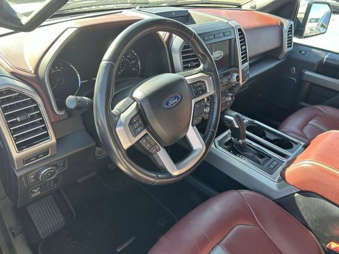 Used 2019 Ford F150 Platinum w/ Equipment Group 701A Luxury AWD/4WD image 14