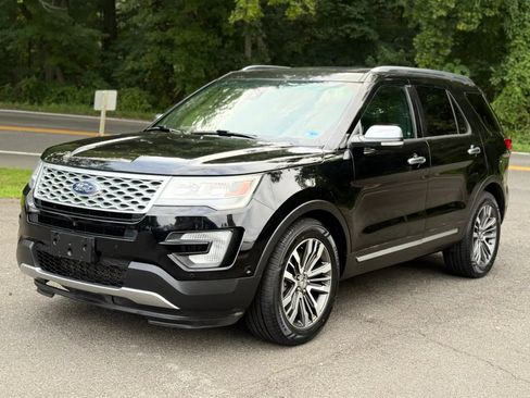 Used 2016 Ford Explorer Platinum AWD/4WD image 3