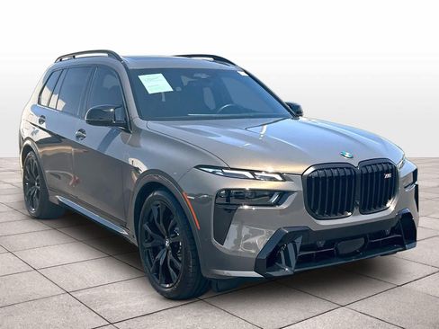 Used 2026 BMW X7 M60i AWD/4WD image 3