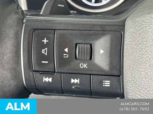 Used 2025 Nissan Rogue SV image 28