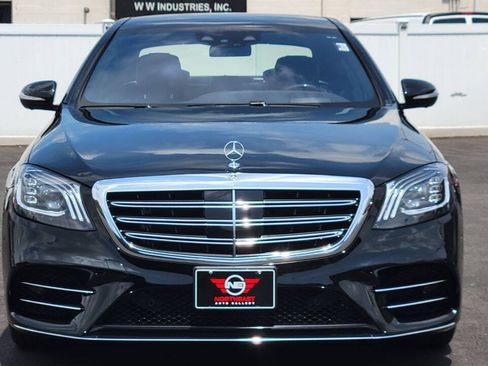 Used 2019 Mercedes-Benz S 560 4MATIC Sedan image 3