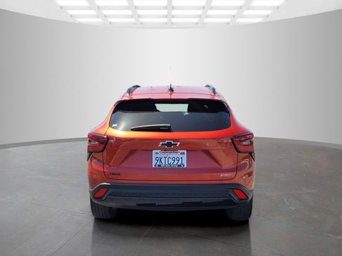 Used 2024 Chevrolet Trax RS FWD image 5