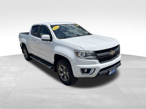 Used 2017 Chevrolet Colorado Z71 AWD/4WD image 8