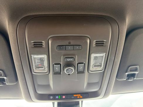 Used 2021 GMC Yukon SLT w/ Rear Media and Nav Package image 12