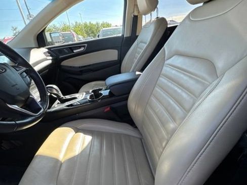 Used 2018 Ford Edge SEL w/ Equipment Group 201A FWD image 10