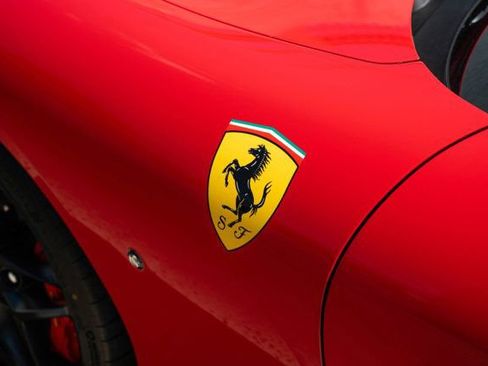 Certified 2025 Ferrari Roma Spider image 19