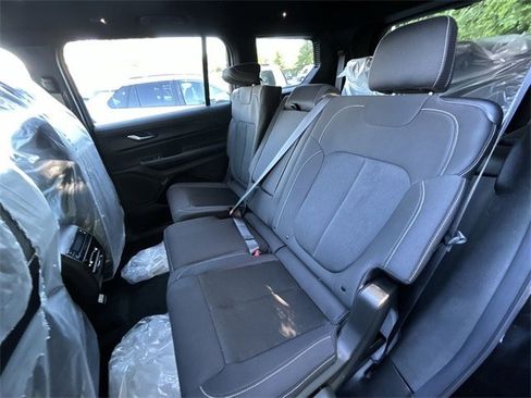 New 2025 Jeep Grand Cherokee L Laredo w/ Luxury Tech Group I AWD/4WD image 13