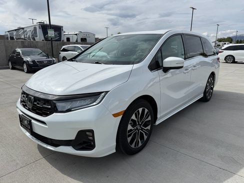 Used 2026 Honda Odyssey Elite image 7