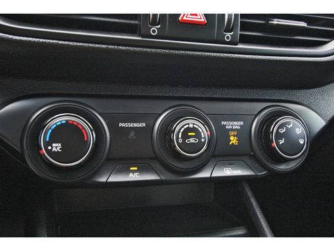 Certified 2023 Kia Forte LXS w/ LXS Technology Package FWD image 26
