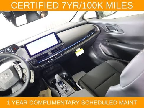 Used 2025 Toyota Prius AWD image 49