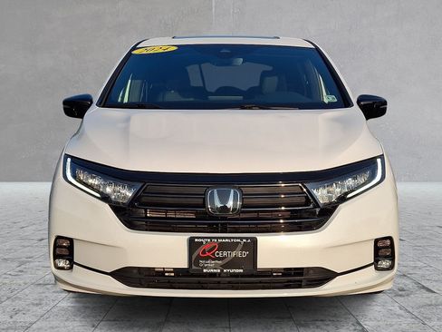 Used 2024 Honda Odyssey Sport image 2
