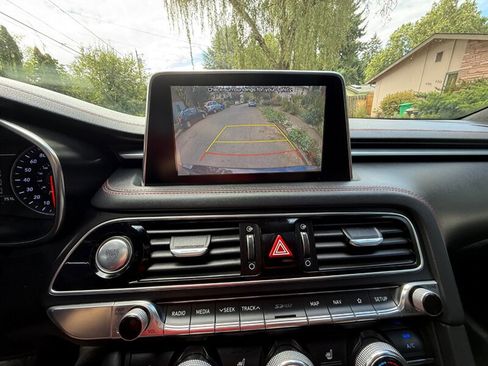 Used 2019 Genesis G70 2.0T Advanced w/ Sport Package image 20