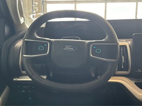 Used 2025 Ford Expedition Max Active image 11