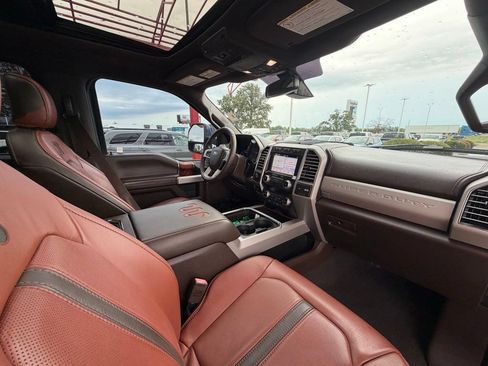 Used 2019 Ford F250 King Ranch w/ King Ranch Ultimate Package AWD/4WD image 48