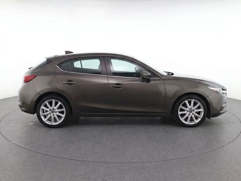 Used 2017 MAZDA MAZDA3 Grand Touring FWD image 8