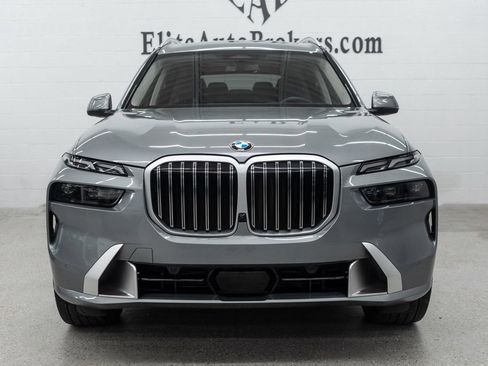 Used 2026 BMW X7 xDrive40i AWD/4WD image 3