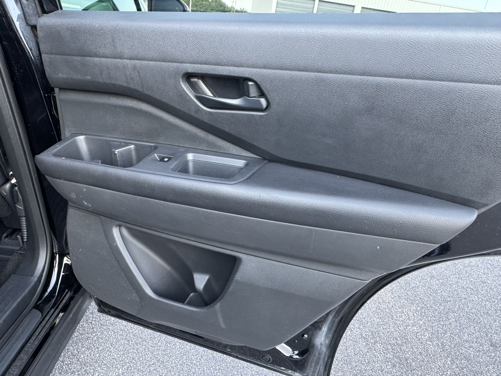 Used 2024 Nissan Pathfinder SV AWD/4WD image 19
