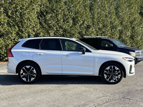 New 2026 Volvo XC60 B5 Plus w/ Protection Package Premier image 2