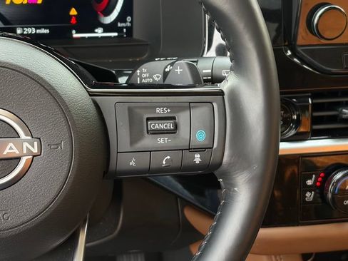 Certified 2025 Nissan Pathfinder Platinum AWD/4WD image 20