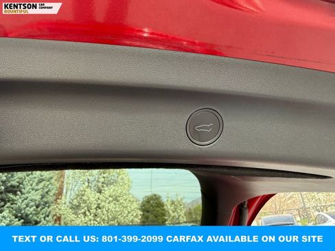 Used 2024 Tesla Model Y Long Range image 34