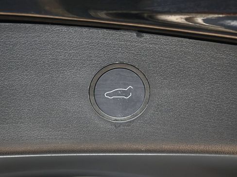 Used 2022 Tesla Model 3 RWD image 15