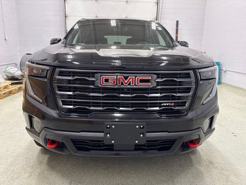 Used 2025 GMC Acadia AT4 w/ LPO, Floor Liner Package AWD/4WD image 9