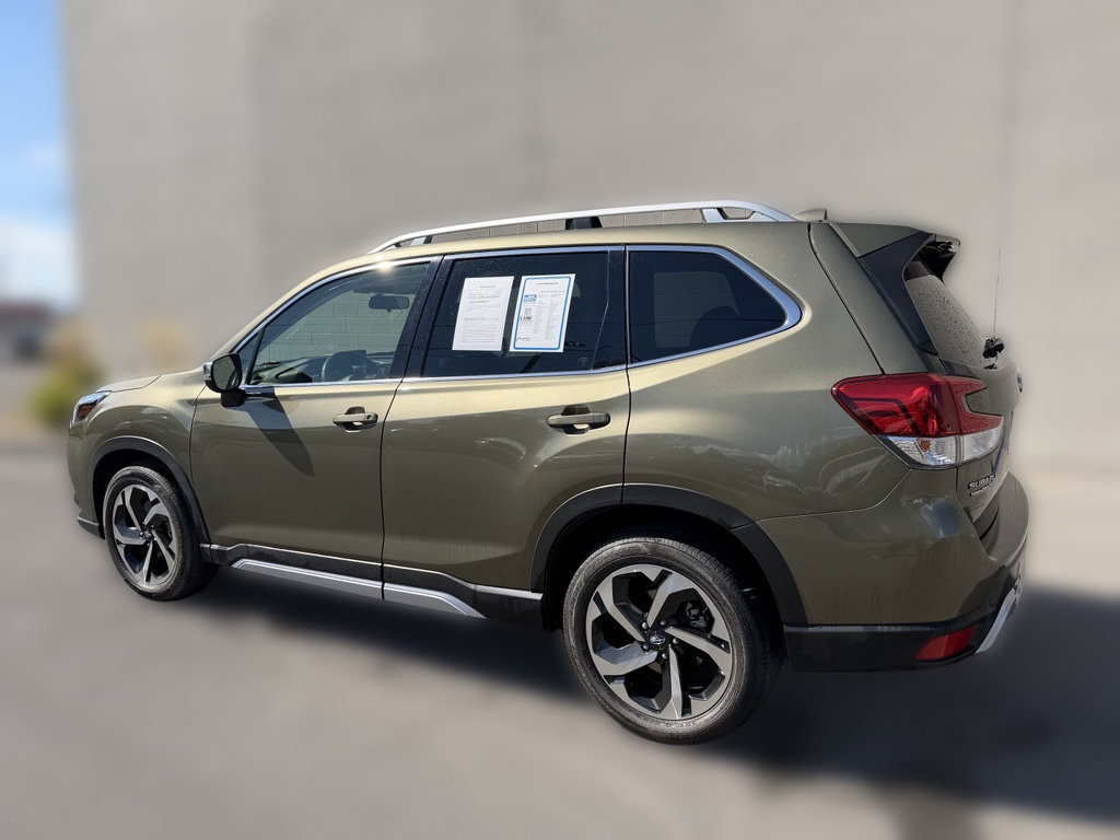 Used 2022 Subaru Forester Touring AWD/4WD image 3