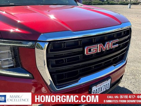 Used 2022 GMC Yukon SLE w/ Gmc Pro Safety Plus Package image 32
