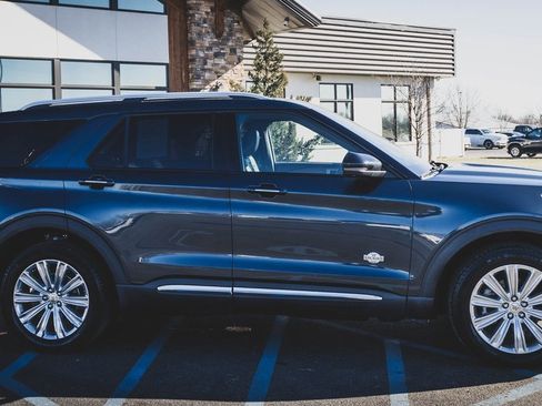 Used 2022 Ford Explorer King Ranch w/ Class IV Trailer Tow Package image 32