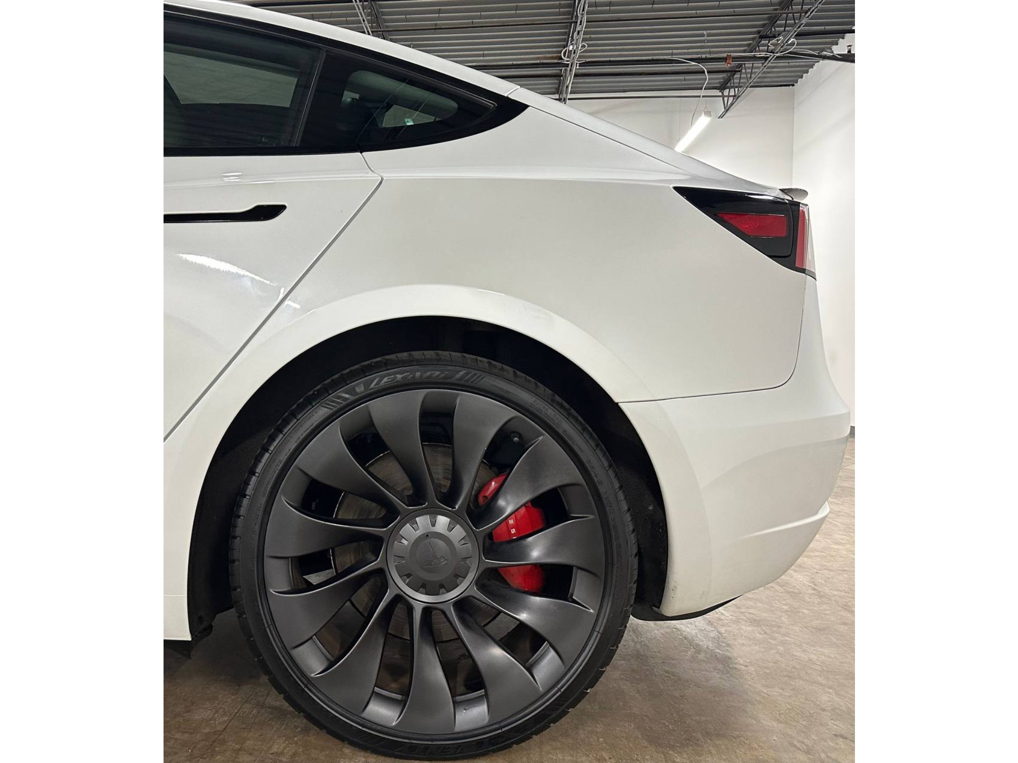 Used 2023 Tesla Model 3 Performance AWD/4WD image 10