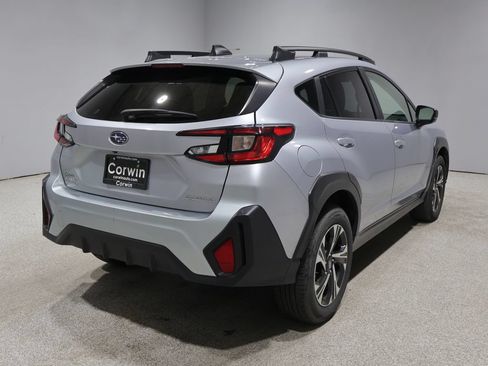 Used 2025 Subaru Crosstrek 2.5i Premium AWD/4WD image 2
