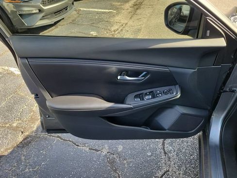 Used 2022 Nissan Sentra SV FWD image 13