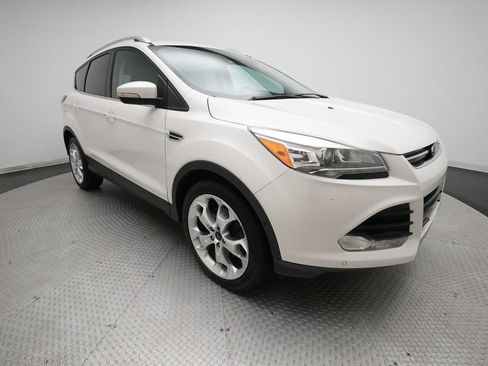 Used 2014 Ford Escape Titanium w/ Equipment Group 401A AWD/4WD image 41