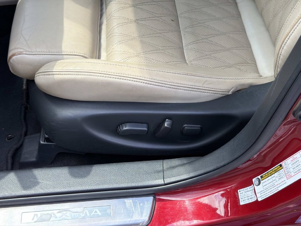 Used 2023 Nissan Maxima Platinum w/ Sport Mat Group FWD image 20